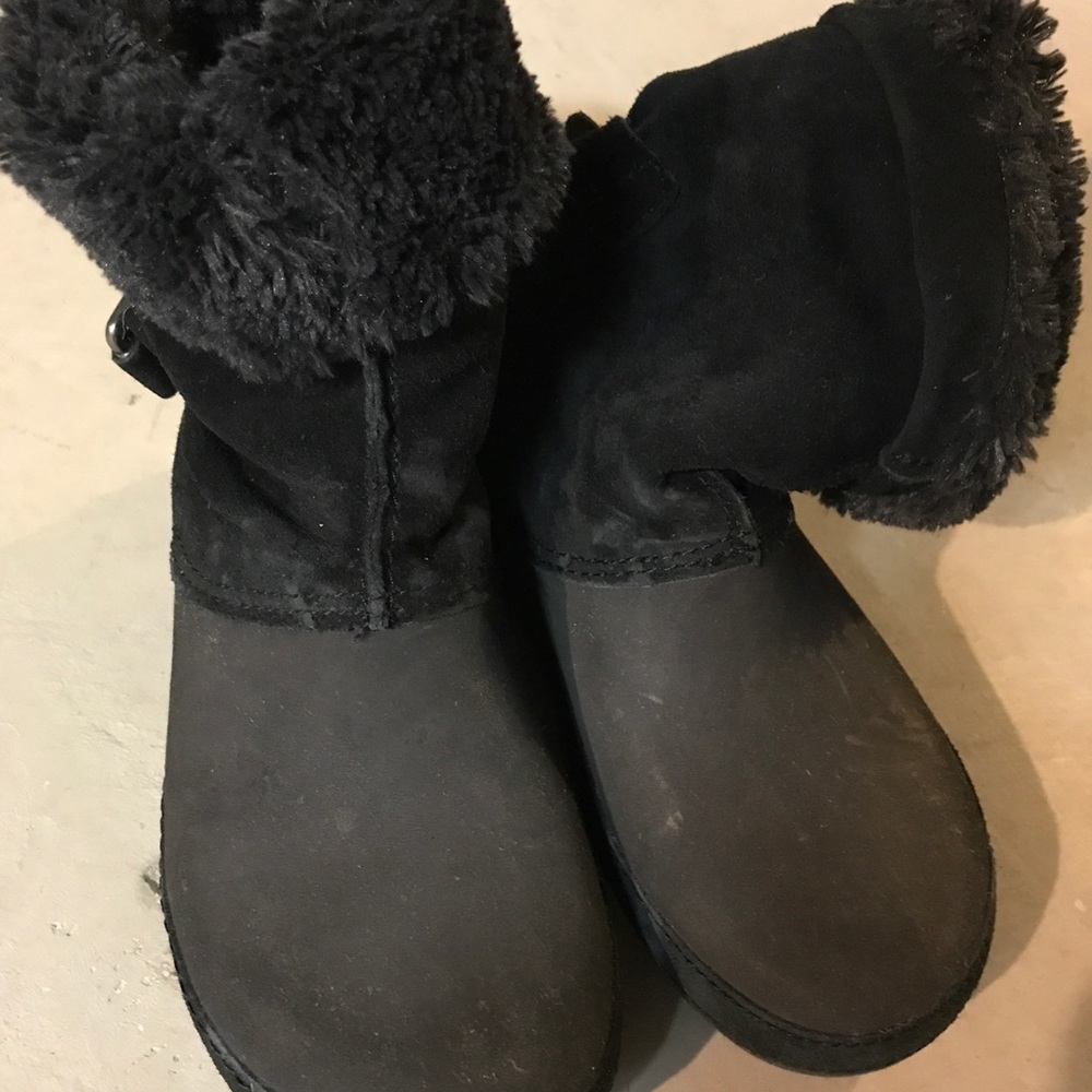 Croc snow boots